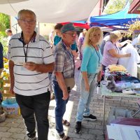 received_1480364005773019